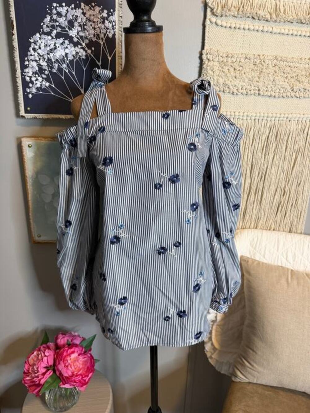 NWT Michael Michael Kors Embroidered Stripe Cold Shoulder Blouse Size Small